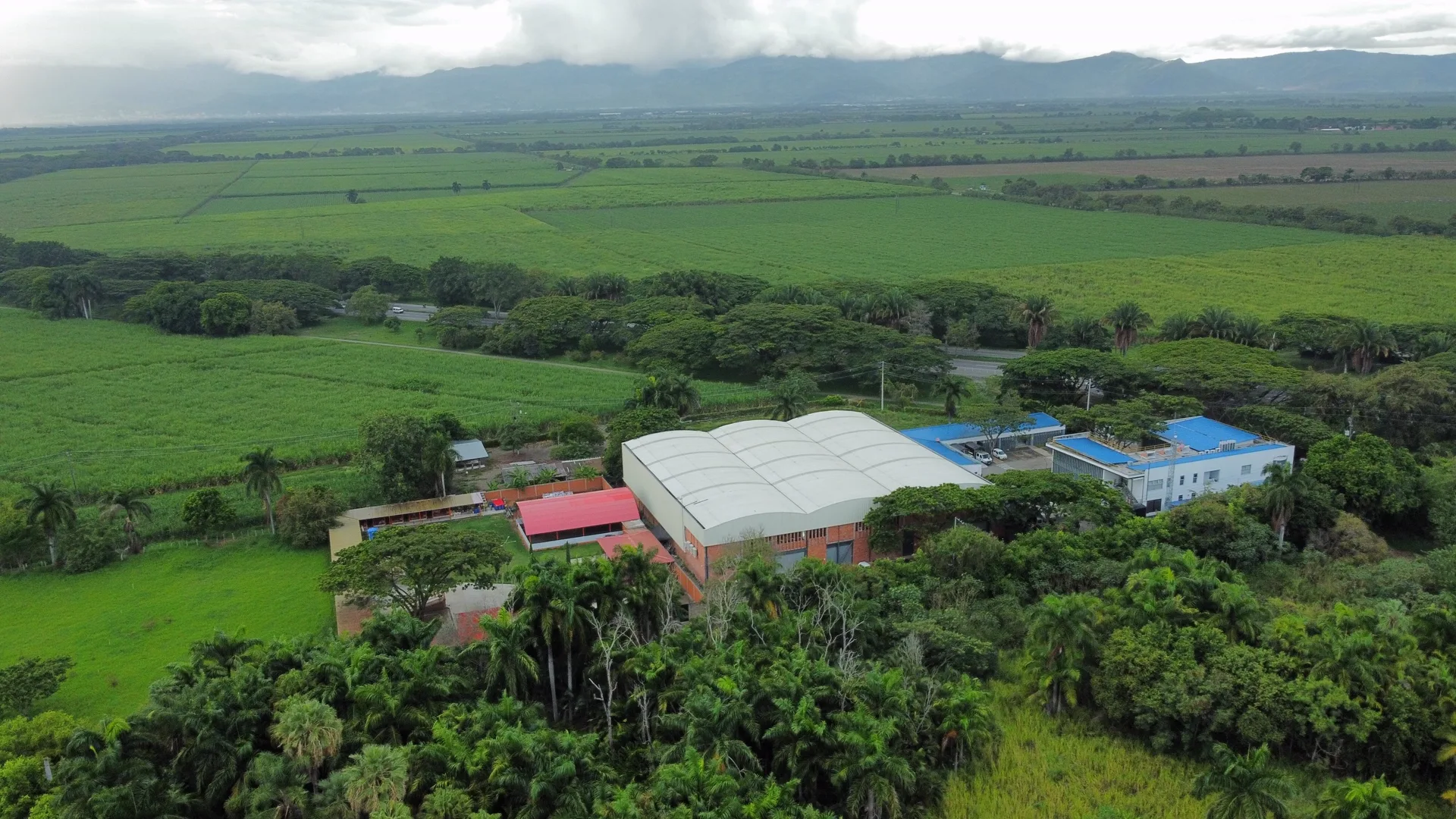 Vista aérea de la planta de producción Kiel en Palmira, Valle del Cauca