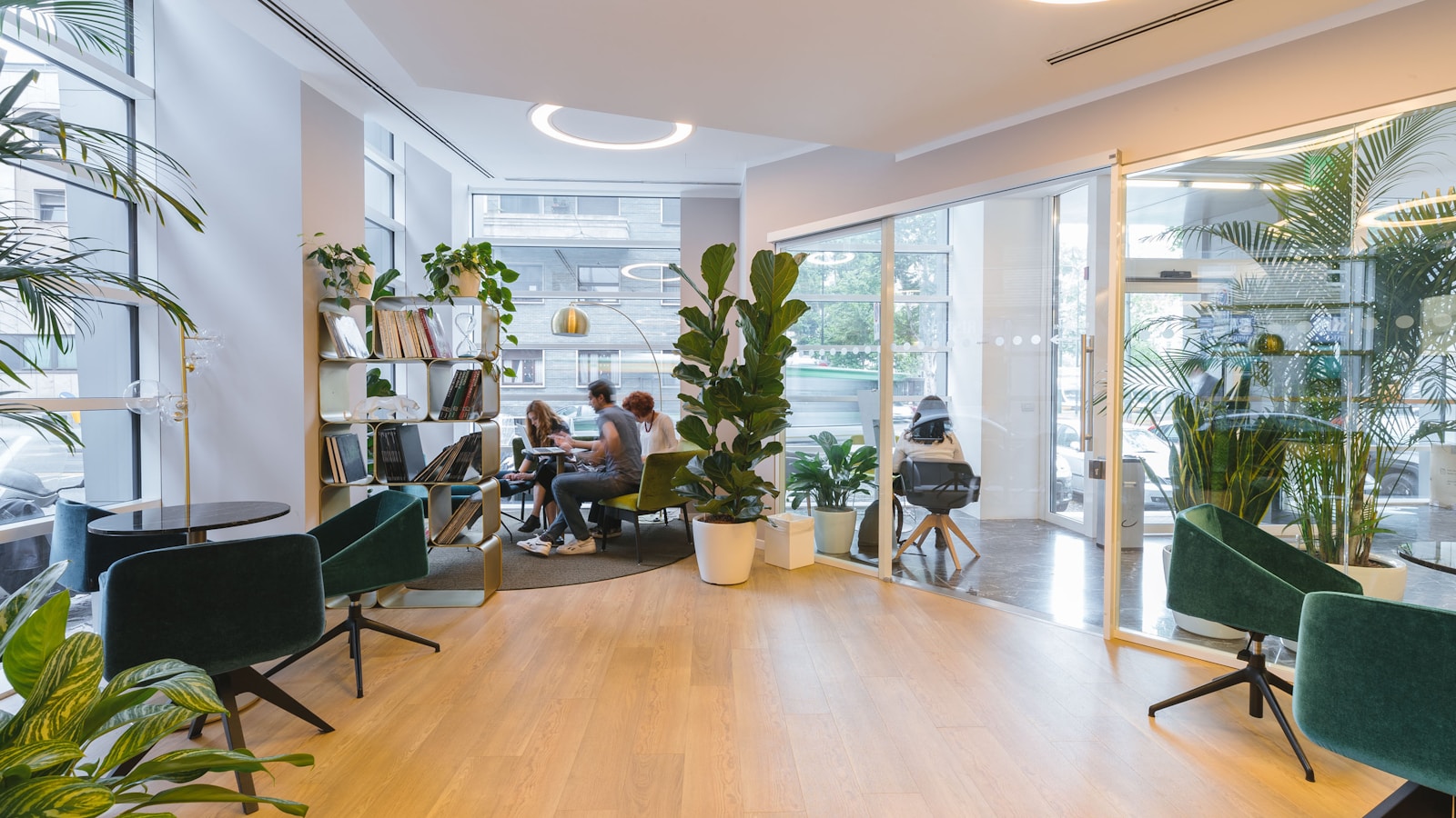 Adecuación de oficinas y mobiliario corporativo en Cali — Kiel
